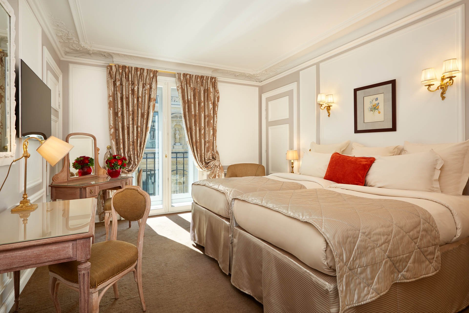 Hotel Regina Louvre Deluxe Room